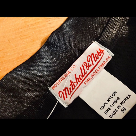 Signed Bo Jackson Raiders Jersey - Picture 6 of 7